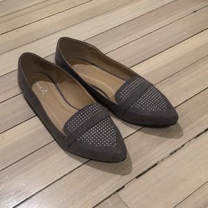 Grey studded toe flats. Size 7 1/2. Worn once!